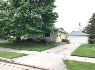 1500 Harmony Dr, Racine, WI 53402