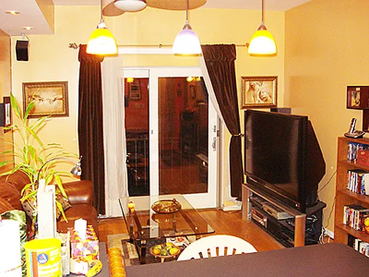 Sold by Awaye Realty Management LLC | media 2