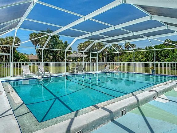 5th image of 2902 CAPTIVA GARDENS DRIVE #3