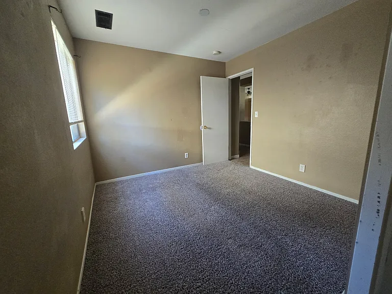 541 Moray Way — Photo 10