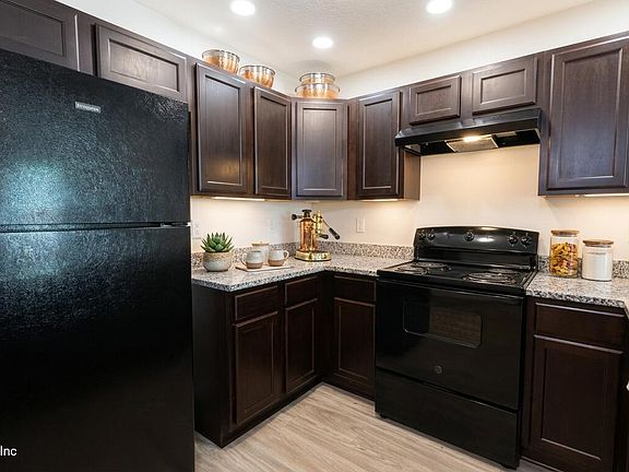 3rd image of 8503 MCGIRTS VILLAGE Lane