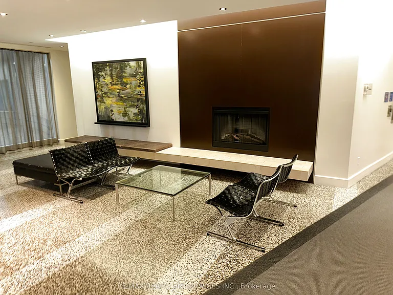 8 York St #2710 — Photo 26