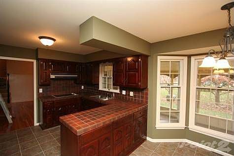 Sophistication at it's Best in the Kitchen & Breakfast Nook.