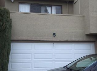 300 Locust Dr APT 5, Vallejo, CA 94591