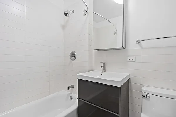 Rented by Glenmark Realty | media 1