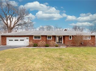 106 Dunlap Dr, Syracuse, NY 13214