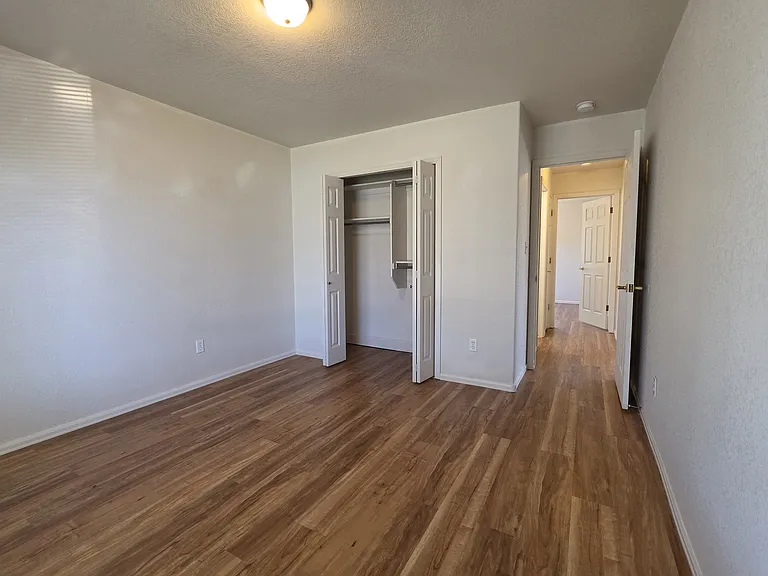 438 Mountainside Ln — Photo 19