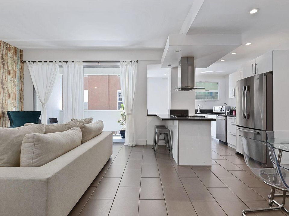 1st image of 7250 Franklin Ave #4114