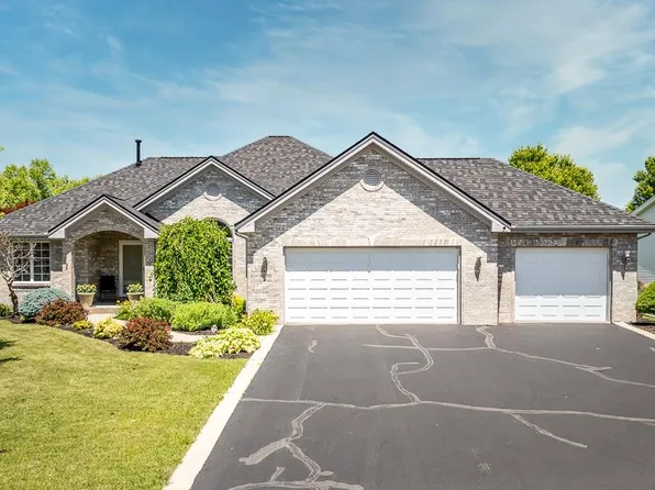 6570 Hartwig Dr, Cherry Valley, IL 61016
