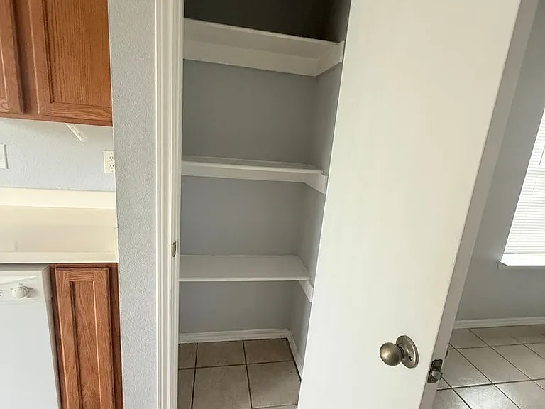 10607 Shaenview — Photo 39