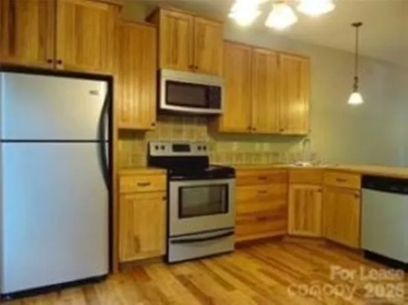 34 Selwyn Rd APT A, Asheville, NC 28806