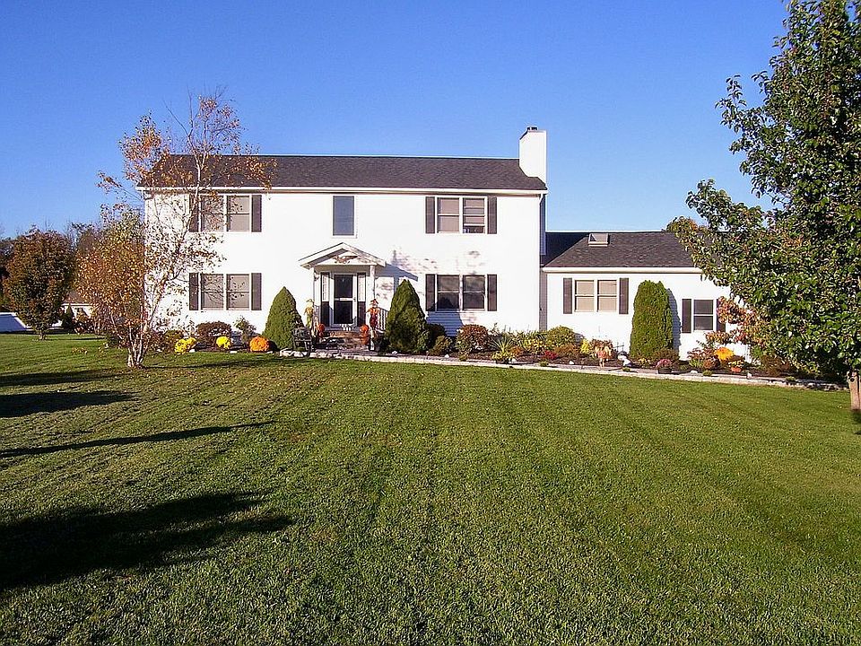 1st image of 18 Mill Farm Ln