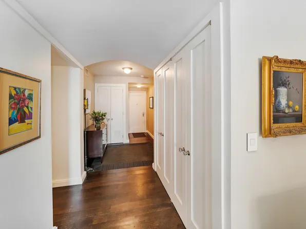 330 West 72nd Street image 6 of 13