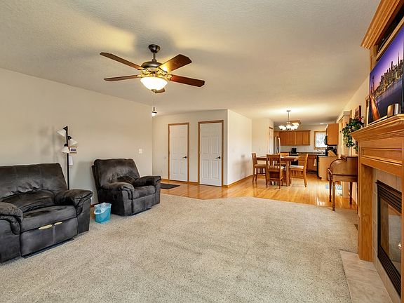 2nd image of 307 Mallard Pointe Dr NW