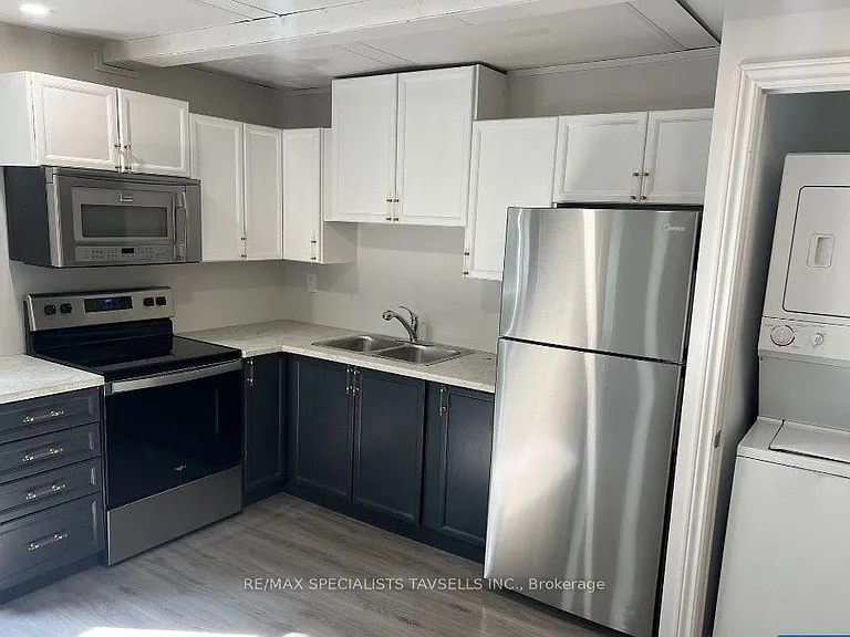 2 McKenzie St #2 — Photo 4
