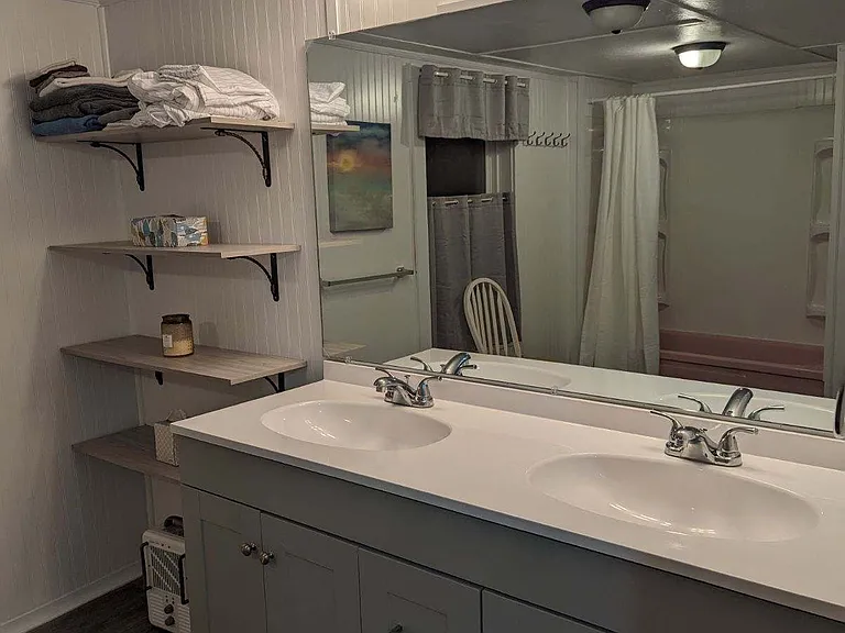 88 Barker St #B — Photo 5