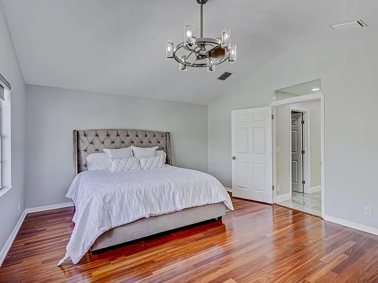 17 Selby Ln — Photo 39