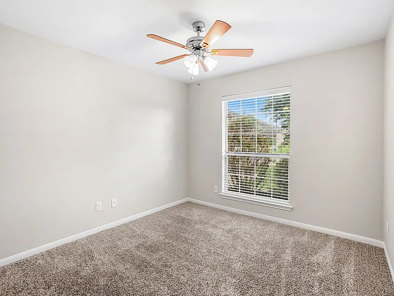 7925 Fieldstone Dr — Photo 24