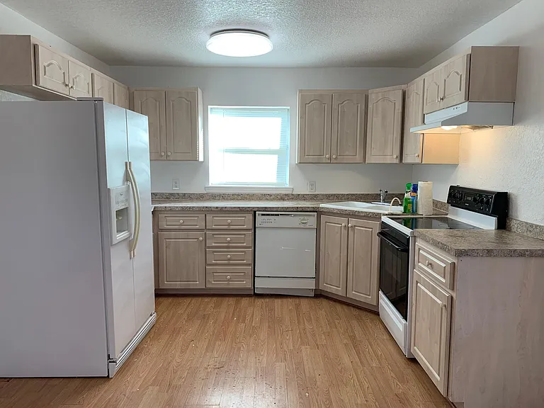 603 Deen Rd — Photo 8