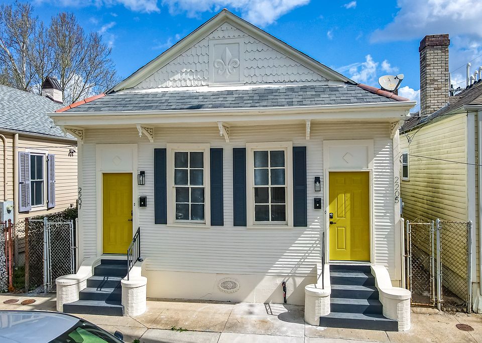 1st image of 2207 Saint Philip St