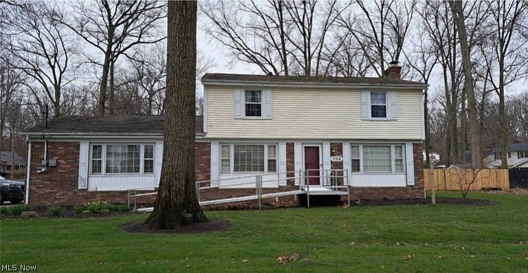 1st image of 705 W 38th St