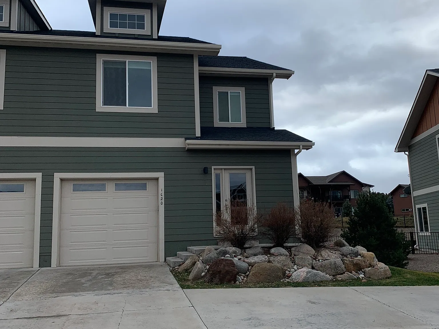3 bed, 1714 sqft, $3,650 — Photo 3