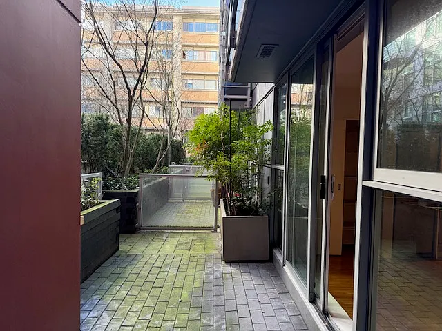168 Powell St #205 — Photo 14