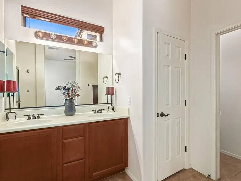 6850 E Pearl St — Photo 20