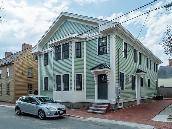 2nd image of 14 Temple St #14