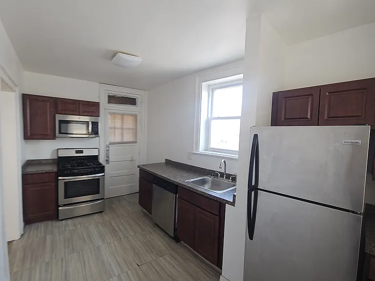 6323 N Mozart St #2A — Photo 3