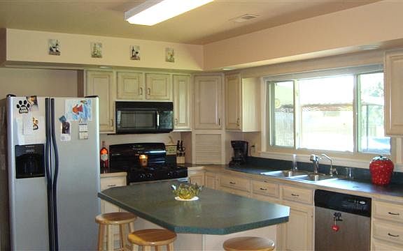 2nd image of 24418 Elmhurst Dr