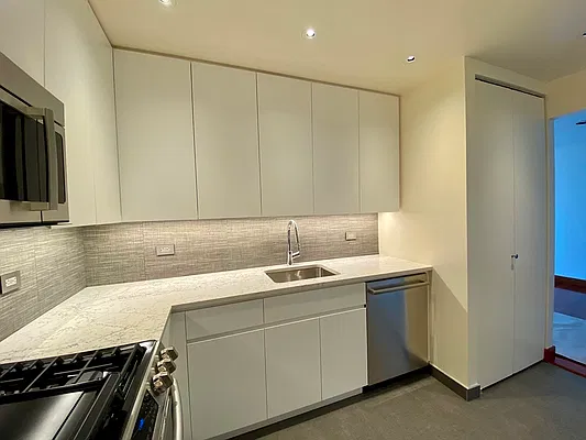 Rented by Corcoran | media 5