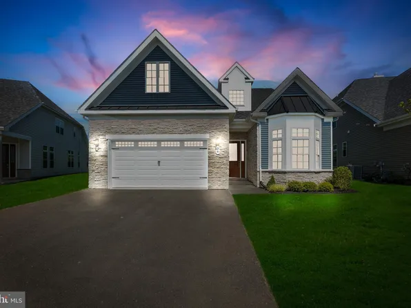 56 Samjan Cir, Hightstown, NJ 08520