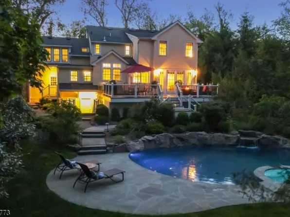 14 Park Rd, Short Hills, NJ 07078