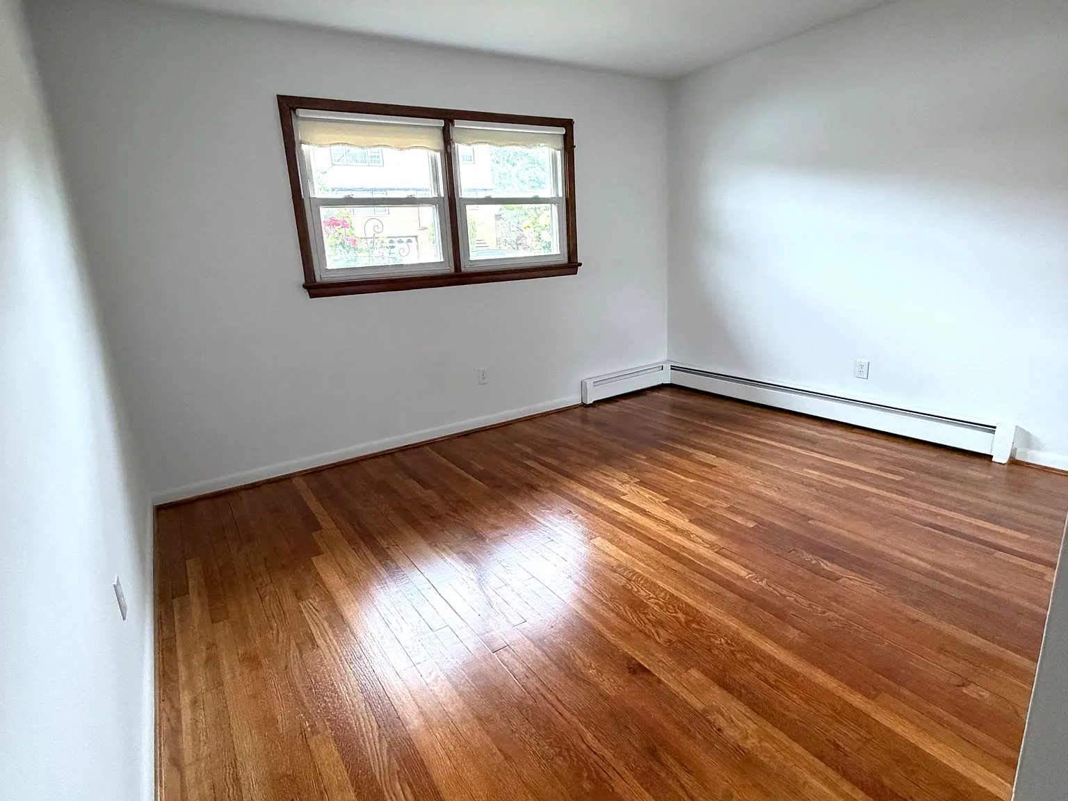 3 bed, 3000 sqft, $3,995 — Photo 4