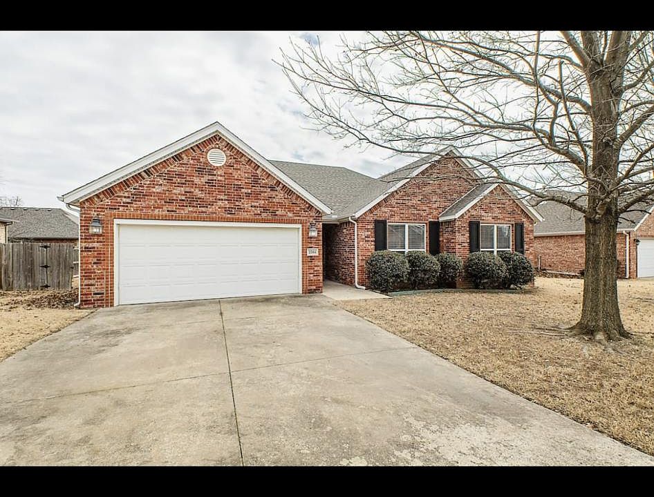 1st image of 2584 N Shadow Crest Dr