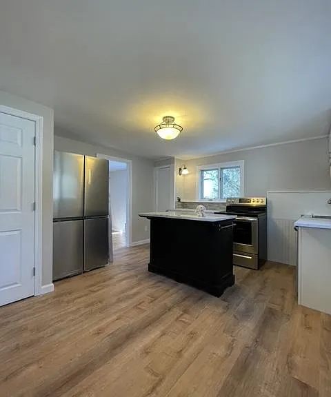 9 A St — Photo 2