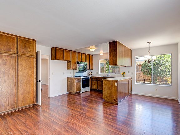 Kitchen, Family Room