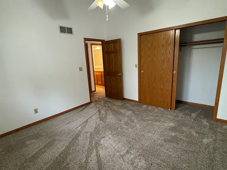 4969 Christy Cir — Photo 9