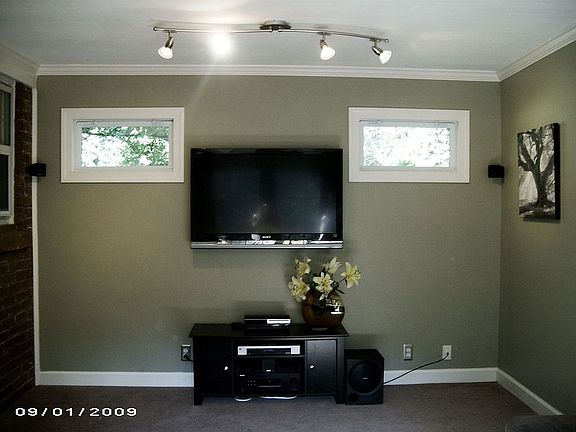 2nd image of 100 Quinn Cir