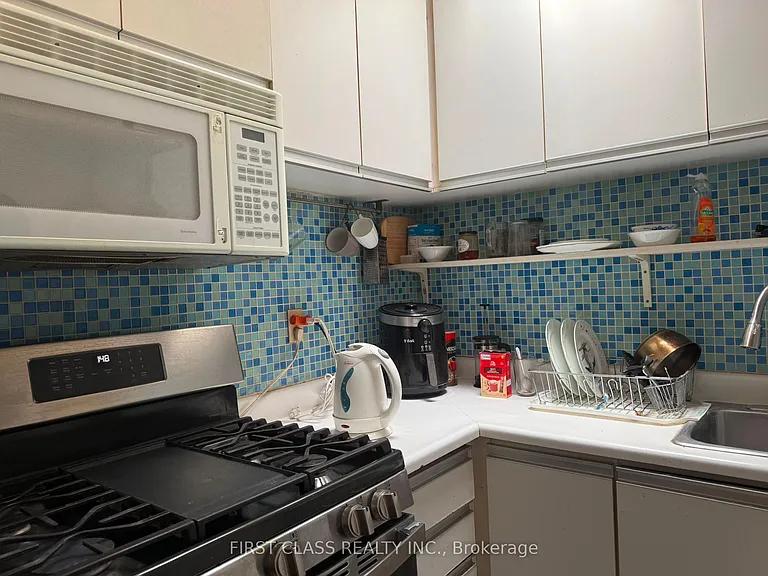 366 Lippincott St #2B — Photo 6