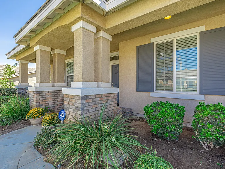 5549 Las Brisas Ter — Photo 40