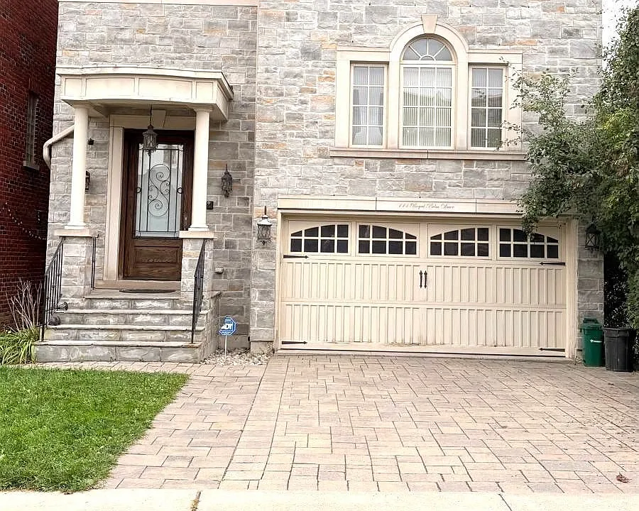 111 Royal Palm Dr
