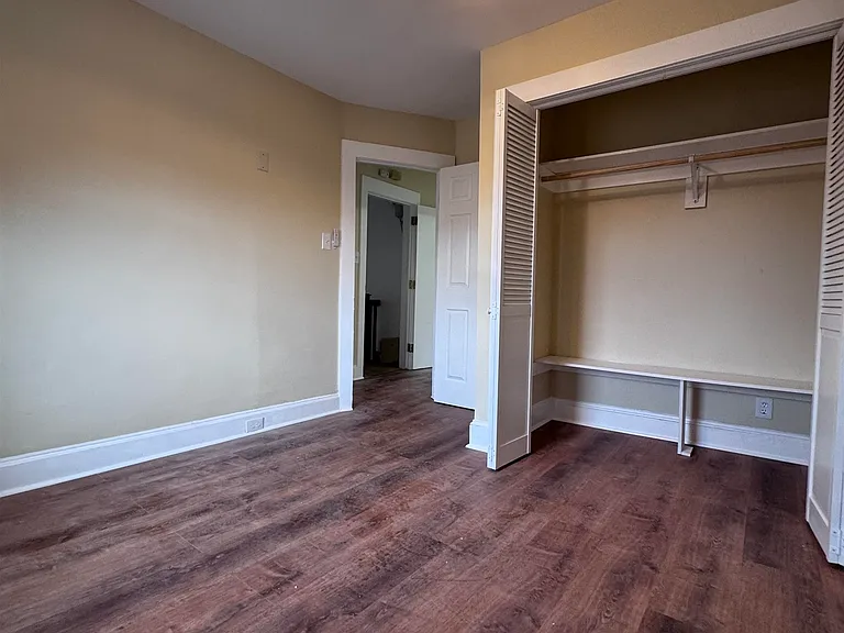 380 Park Ave #2 — Photo 4