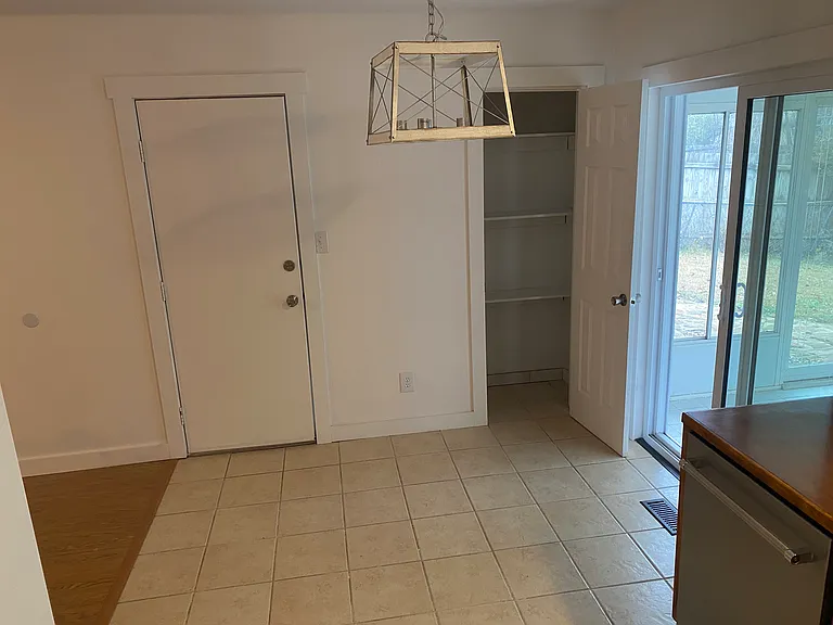 413 S Hickory Ave — Photo 9