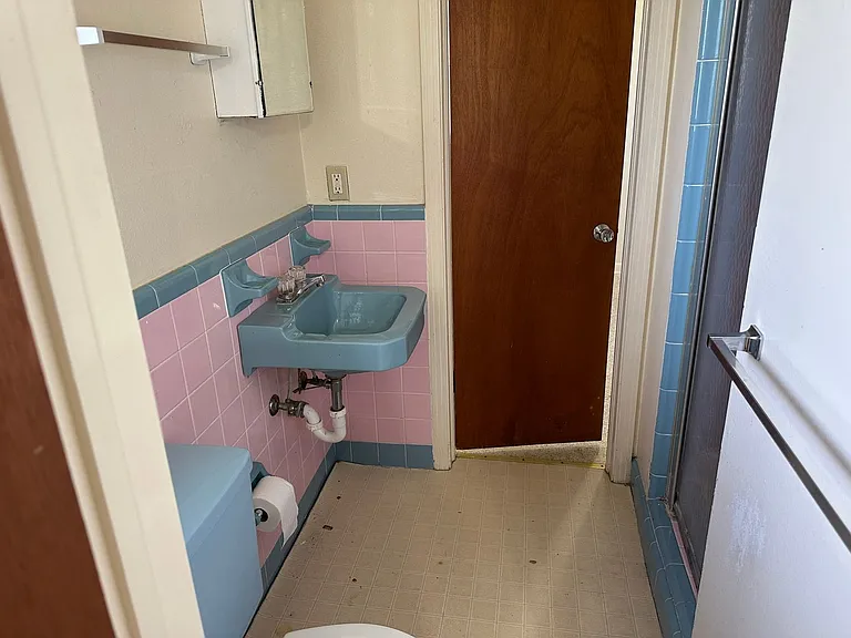 200 S Moss St — Photo 10