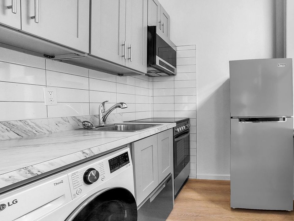 1st image of 355 E 77th St APT 2