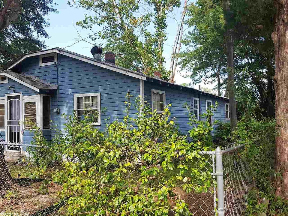 2nd image of 1109 N Willow St