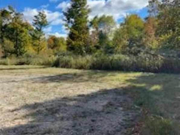 Kawegoma Rd, Harbor Springs, MI 49740