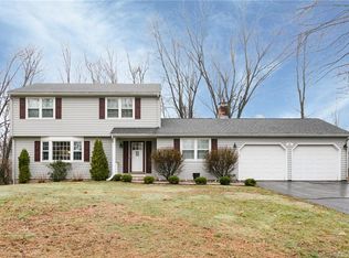 31 Heather Ln, Manchester, CT 06040